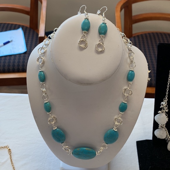 Turquoise and Chainmaille Jewelry Set - Picture 6 of 8